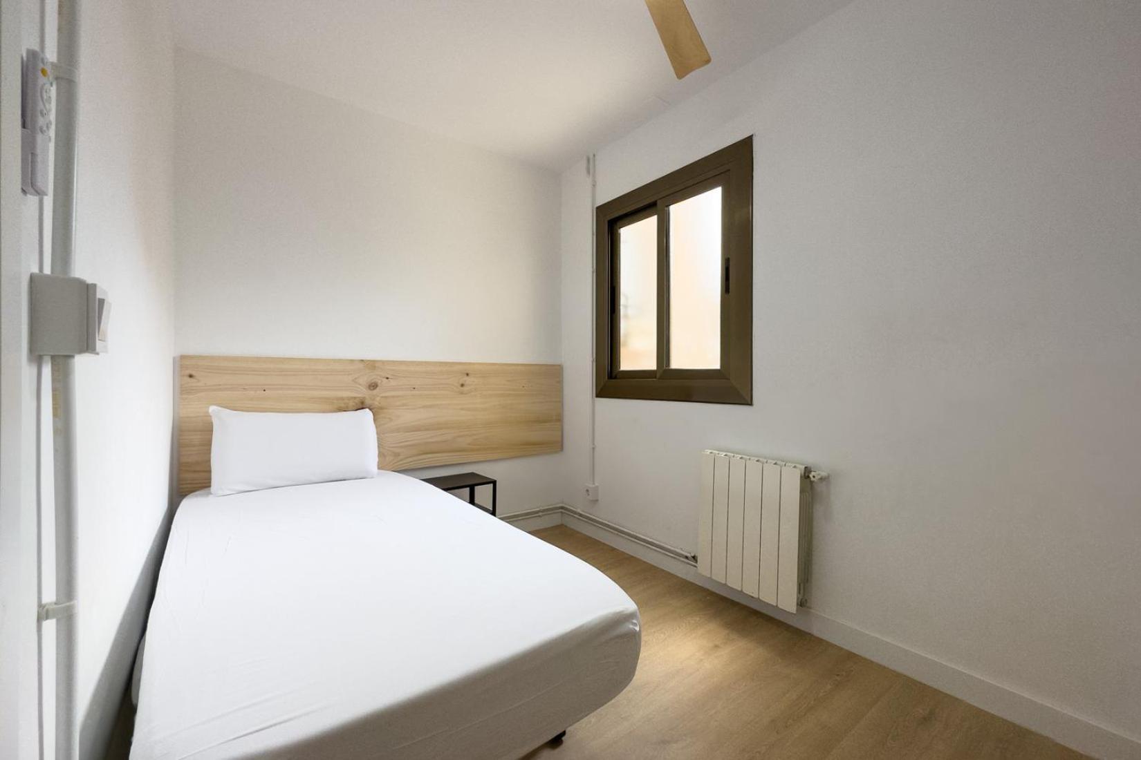 Bed&Bcn Forum II Apartment Sant Adria de Besos Exterior photo